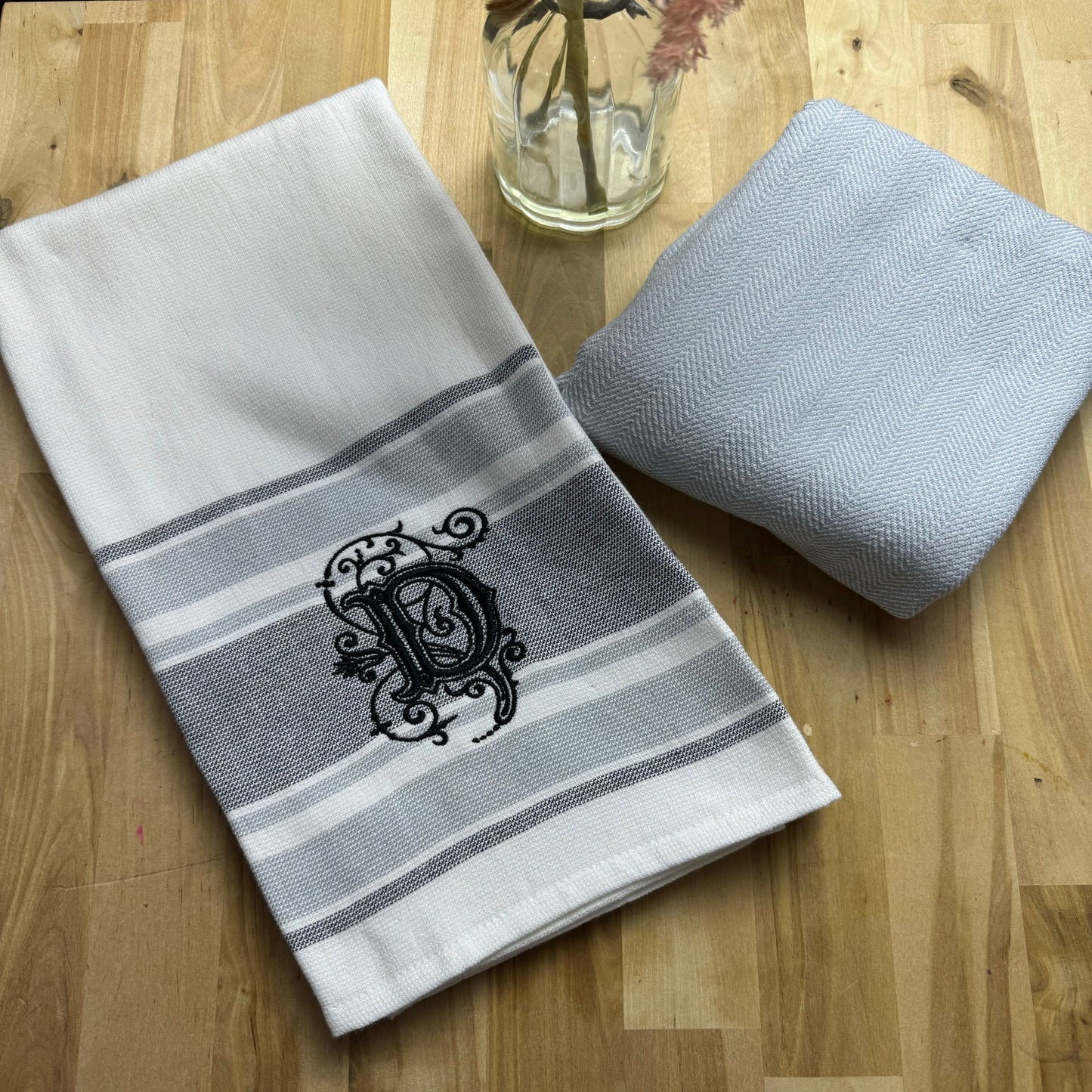 Embroidered Towel Set - Monogram Letters (P, C, R, D, S)